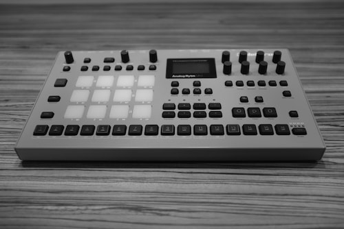 Elektron Analog Rytm